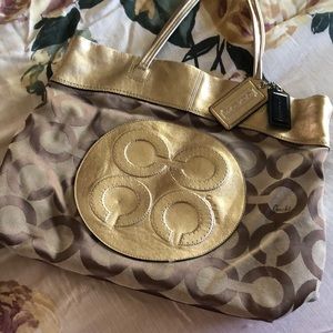 Coach shoulder, handbag or travel bag